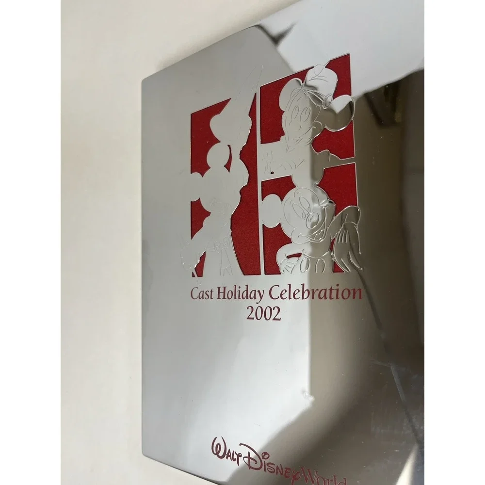 Walt Disney World Cast Member Holiday Picture Frame 2002 Mickey Mouse